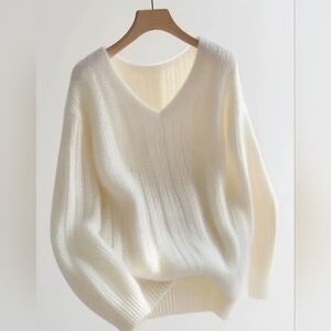 V-Neck Sweater in Cloud White